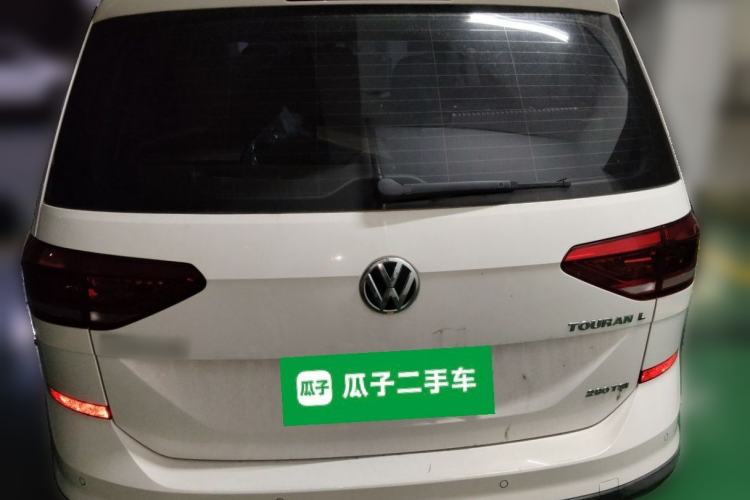 Used Volkswagen Touran 2018 Volkswagen Touran L 280TSI DSG Boundary Edition 7 Seats China VI Standard Rear