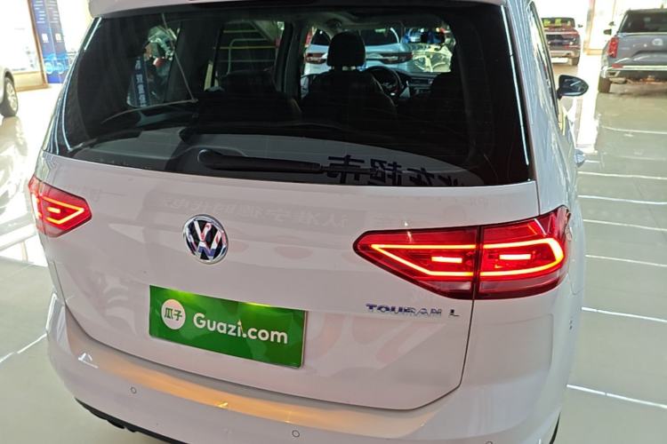 Used Volkswagen Touran 2018 Volkswagen Touran L 280TSI DSG Comfort Edition 7 Seats China V Emission Standard Rear