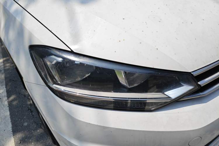 Used Volkswagen Touran 2018 Volkswagen Touran L 280TSI DSG Style Edition 7 Seats China VI Standard Right Front Headlight