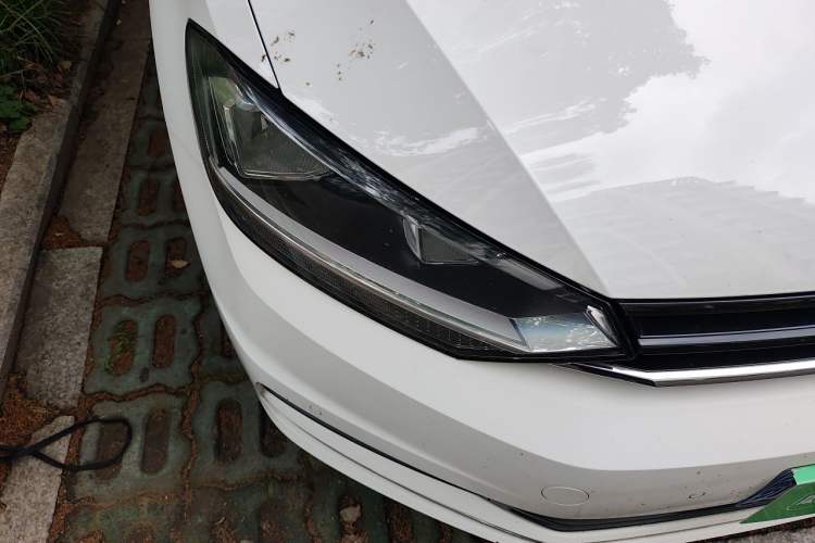 Used Volkswagen Touran 2018 Volkswagen Touran L 280TSI DSG Comfort Edition 7 Seats China V Emission Standard Right Front Headlight