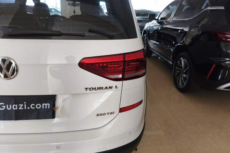 Used Volkswagen Touran 2018 Volkswagen Touran L 280TSI DSG Boundary Edition 6-Seater China V Emission Standard Right Rear Taillight