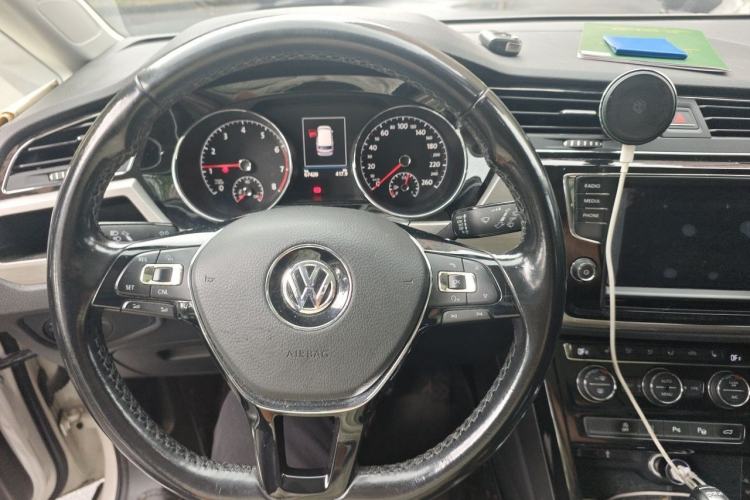 Used Volkswagen Touran 2018 Volkswagen Touran L 280TSI DSG Boundary Luxury Edition 7 Seats China VI Standard Steering Wheel