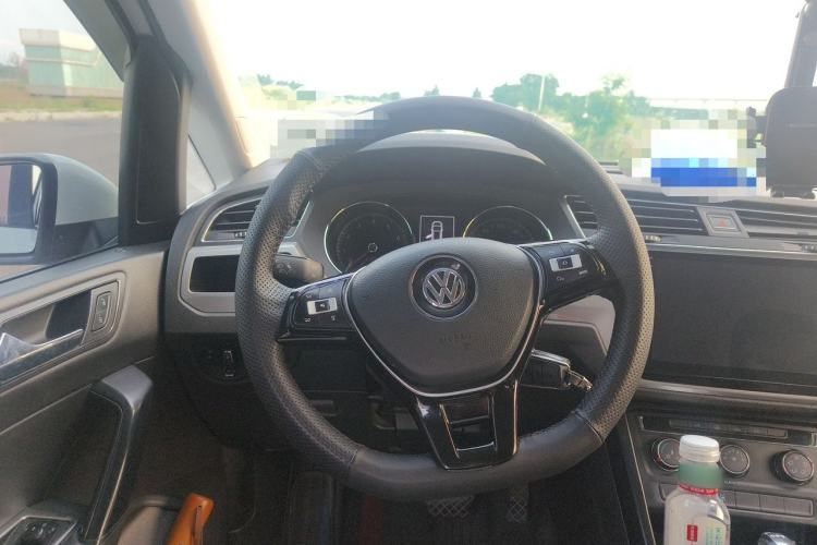 Used Volkswagen Touran 2018 Volkswagen Touran L 280TSI DSG Style Edition 7 Seats China V Emission Standard Steering Wheel