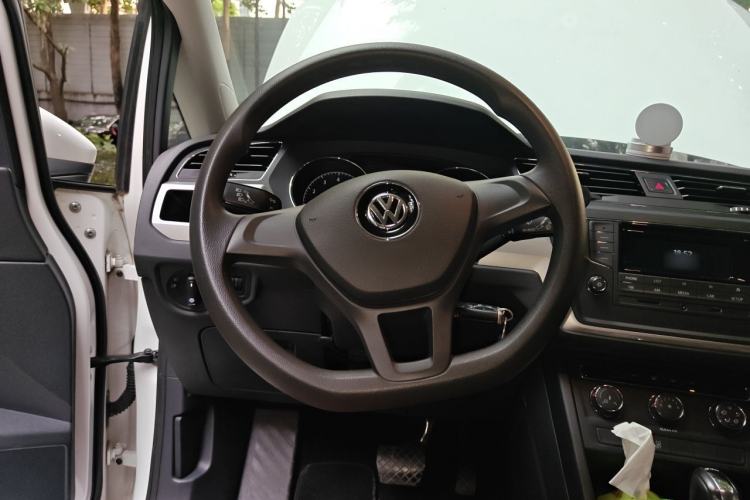 Used Volkswagen Touran 2018 Volkswagen Touran L 280TSI DSG Style Edition 7 Seats China V Emission Standard Steering Wheel