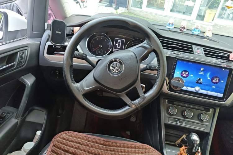 Used Volkswagen Touran 2018 Volkswagen Touran L 280TSI DSG Style Edition 7 Seats China V Emission Standard Steering Wheel