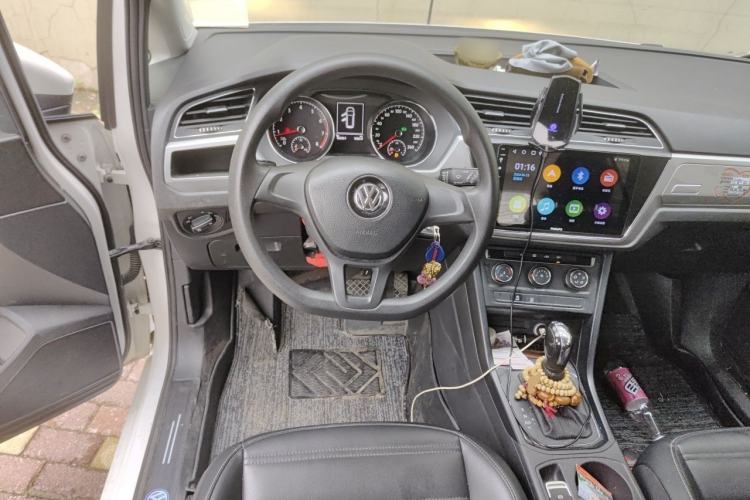 Used Volkswagen Touran 2018 Volkswagen Touran L 280TSI DSG Style Edition 7 Seats China VI Standard Steering Wheel