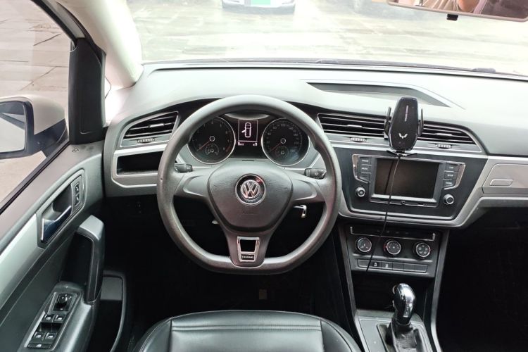 Used Volkswagen Touran 2018 Volkswagen Touran L 280TSI DSG Style Edition 7 Seats China V Emission Standard Steering Wheel