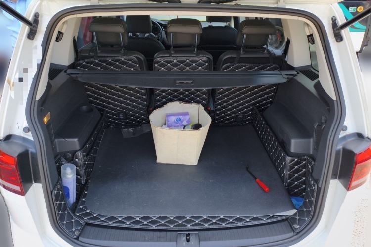 Used Volkswagen Touran 2018 Volkswagen Touran L 280TSI DSG Comfort Edition 7 Seats China V Emission Standard Trunk