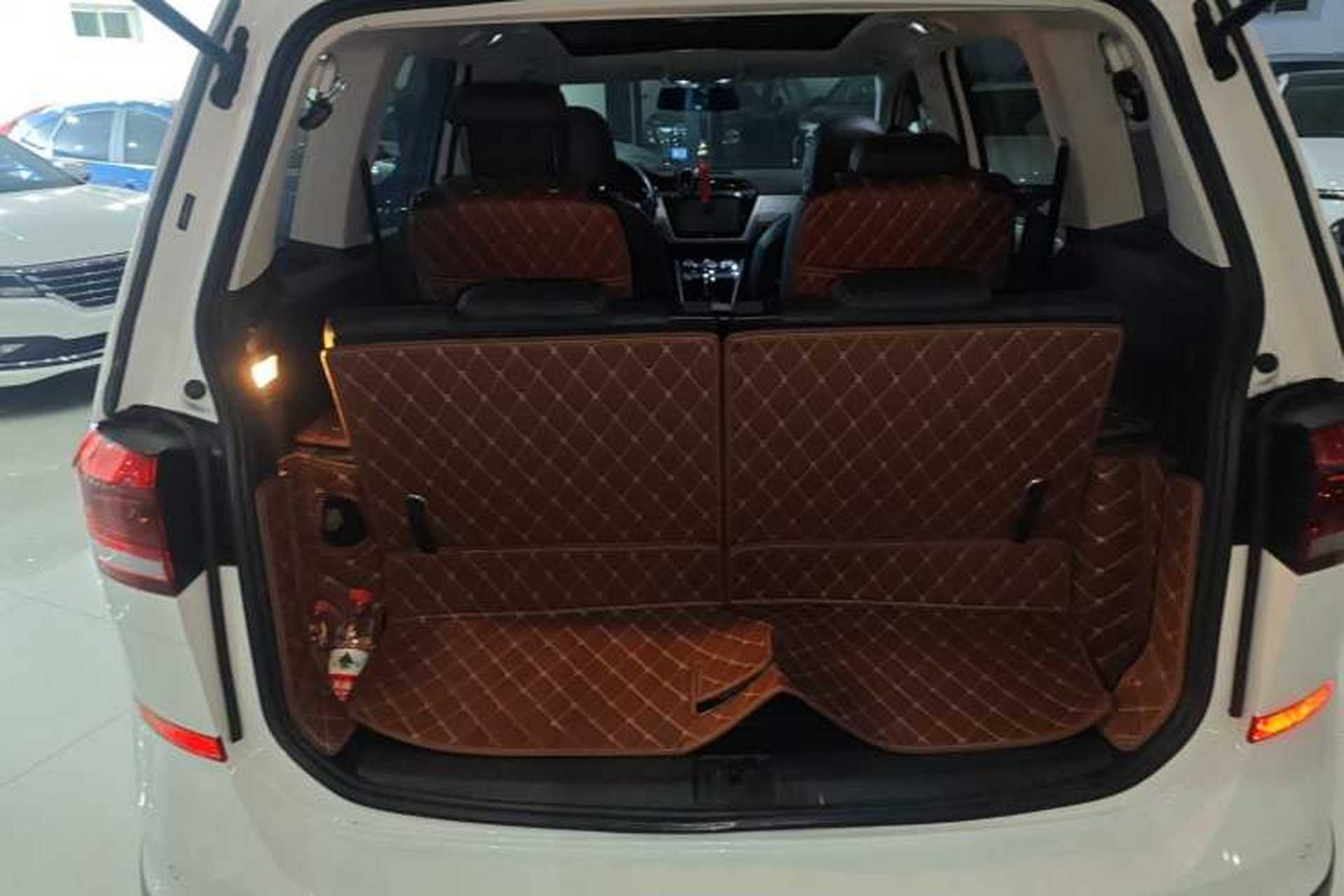Used Volkswagen Touran 2018 Volkswagen Touran L 280TSI DSG Boundary Edition 6-Seater China VI Standard Trunk
