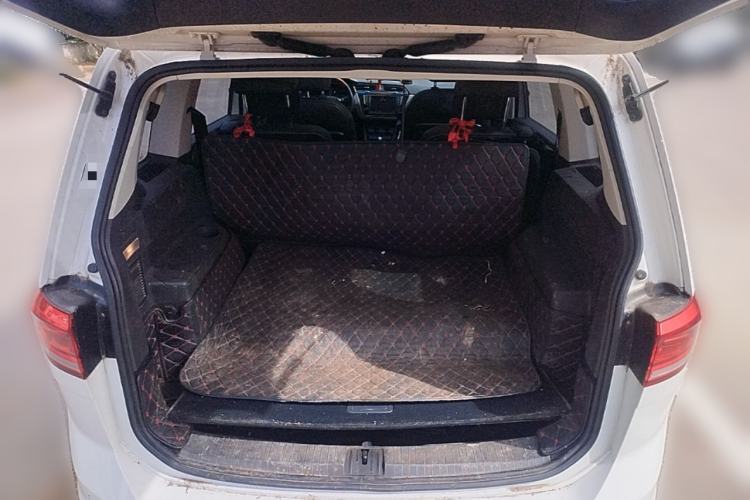 Used Volkswagen Touran 2018 Volkswagen Touran L 280TSI DSG Comfort Edition 6-seater Trunk