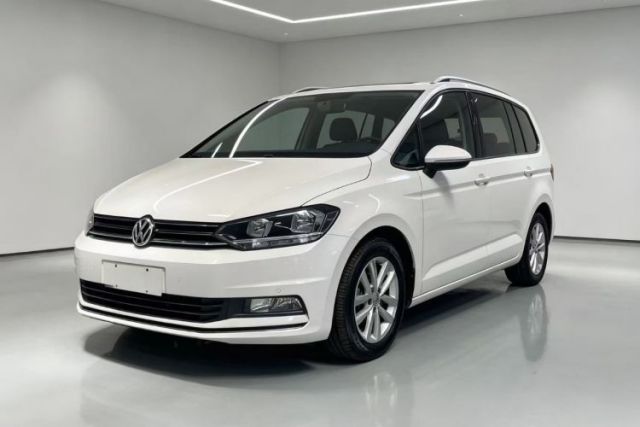 Ojetý Volkswagen Touran 2018 Volkswagen Touran L 280TSI DSG Comfort Edition 7 Seats China V Emission Standard