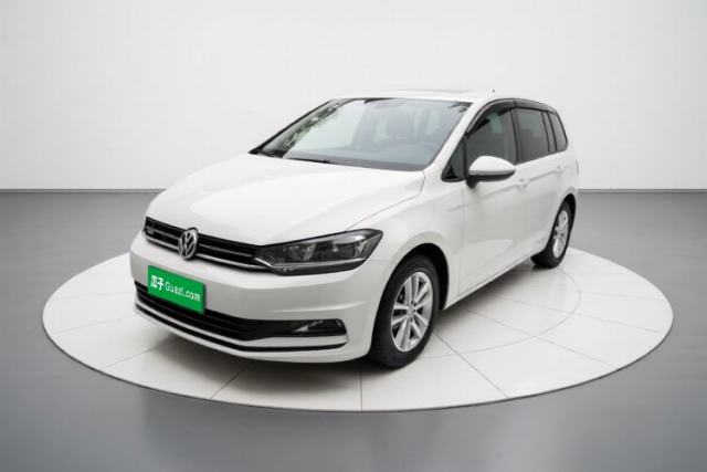 Volkswagen Touran 2018 Volkswagen Touran L 280TSI Manual Trend Edition usado