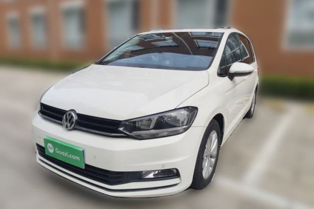 Volkswagen Touran 2018 Volkswagen Touran L 280TSI DSG Comfort Edition 7 Seats China V Emission Standard с пробегом