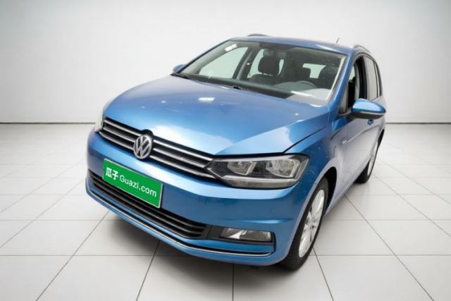 Używany Volkswagen Touran 2021 Touran L 280TSI DSG Comfort Edition 7 Seats