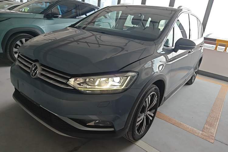 Used Volkswagen Touran 2021 Tiguan L 280TSI DSG Boundary Edition 6-Seater Guazi used car, China used car export, Used car for sale, Used cars, Cheapest cars for sale