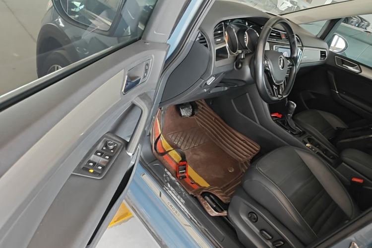 Used Volkswagen Touran 2021 Tiguan L 280TSI DSG Boundary Edition 6-Seater Driver Seat