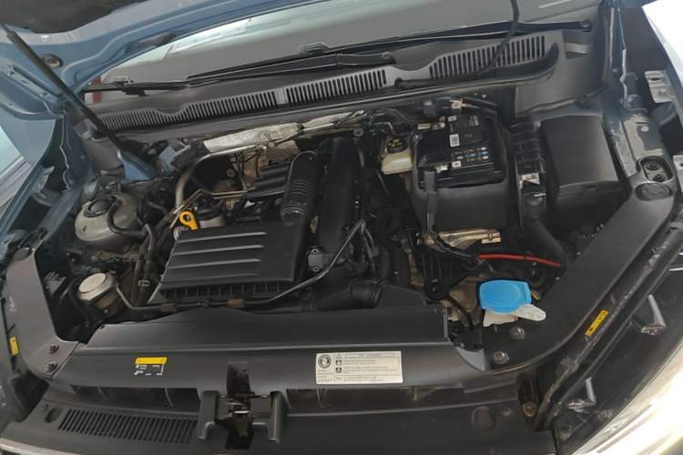 Used Volkswagen Touran 2021 Tiguan L 280TSI DSG Boundary Edition 6-Seater Engine Bay