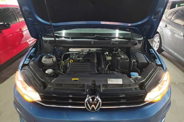 Used Volkswagen Touran 2021 Volkswagen Touran L 280TSI DSG Style Edition 7 Seats Engine Bay