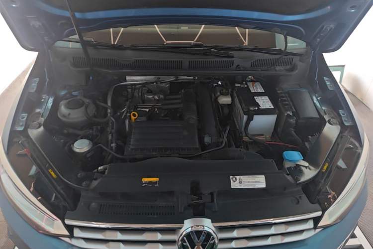 Used Volkswagen Touran 2021 Volkswagen Touran L 280TSI DSG Boundary Edition 7-Seater Engine Bay
