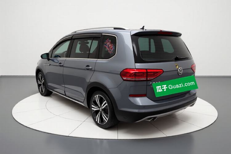 Used Volkswagen Touran 2021 Volkswagen Touran L 280TSI DSG Boundary Edition 7-Seater Exterior 3
