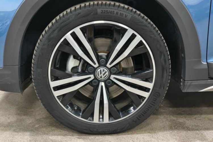 Used Volkswagen Touran 2021 Volkswagen Touran L 280TSI DSG Boundary Edition 7-Seater Exterior 4