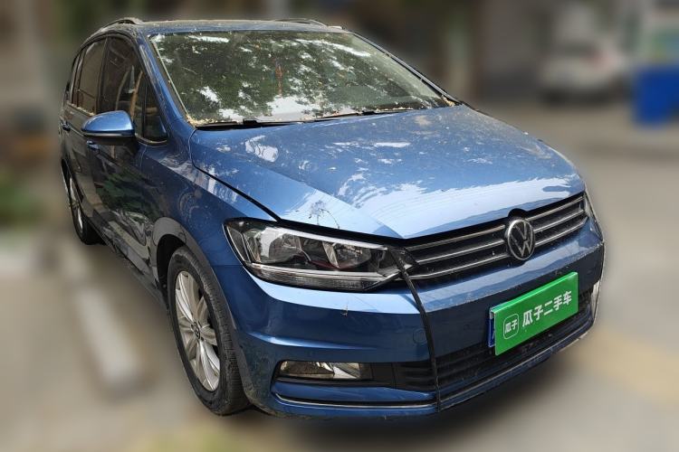Used Volkswagen Touran 2021 Touran L 280TSI DSG Comfort Edition 7 Seats Front Right 45 Deg