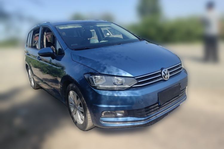 Used Volkswagen Touran 2021 Touran L 280TSI DSG Comfort Edition 7 Seats Front Right 45 Deg