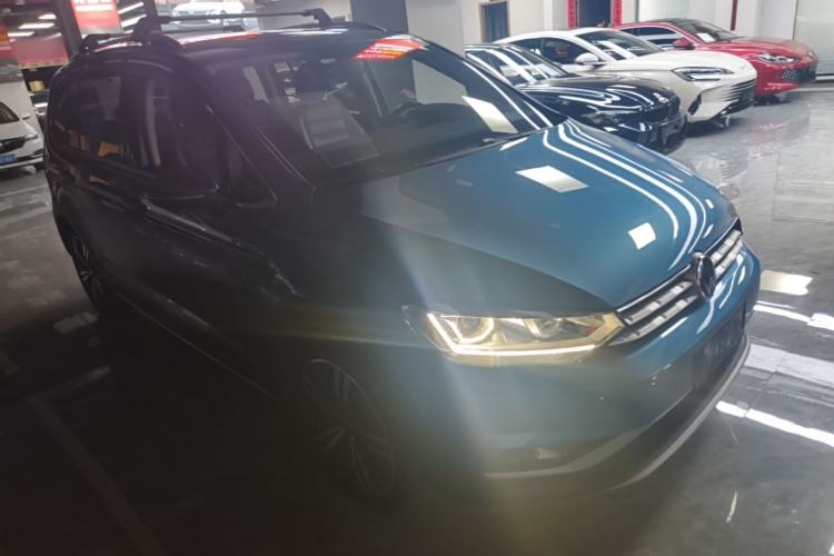 Used Volkswagen Touran 2021 Tiguan L 280TSI DSG Boundary Edition 6-Seater Front Right 45 Deg