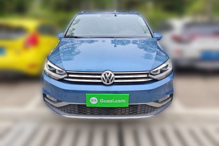 Used Volkswagen Touran 2021 Volkswagen Touran L 280TSI DSG Boundary Edition 7-Seater Front