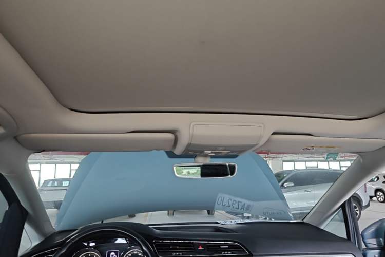 Used Volkswagen Touran 2021 Tiguan L 280TSI DSG Boundary Edition 6-Seater Headliner