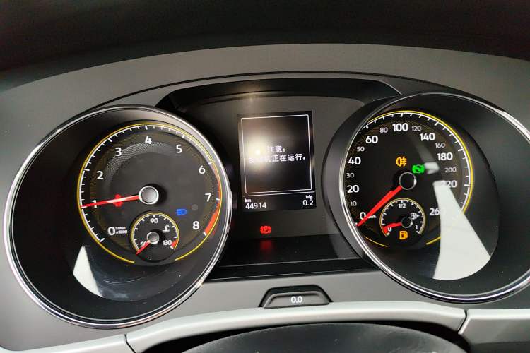 Used Volkswagen Touran 2021 Volkswagen Touran L 280TSI DSG Style Edition 7 Seats Instrument Cluster