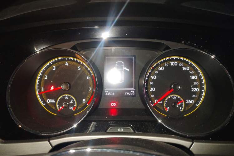 Used Volkswagen Touran 2021 Volkswagen Touran L 280TSI DSG Boundary Edition 7-Seater Instrument Cluster