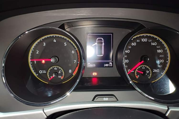 Used Volkswagen Touran 2021 Volkswagen Touran L 280TSI DSG Style Edition 7 Seats Instrument Cluster