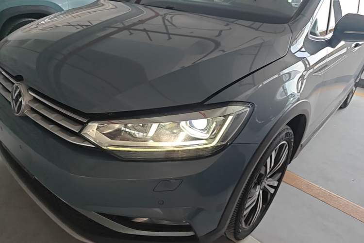 Used Volkswagen Touran 2021 Tiguan L 280TSI DSG Boundary Edition 6-Seater Left Front Headlight