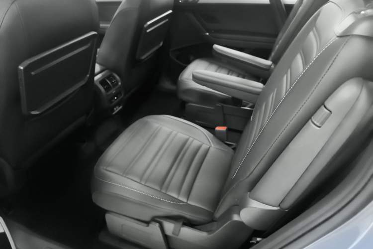 Used Volkswagen Touran 2021 Tiguan L 280TSI DSG Boundary Edition 6-Seater Left Rear Seat