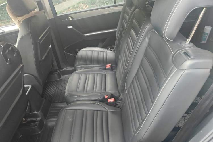 Used Volkswagen Touran 2021 Volkswagen Touran L 280TSI DSG Style Edition 7 Seats Left Rear Seat
