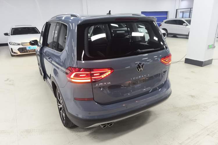 Used Volkswagen Touran 2021 Tiguan L 280TSI DSG Boundary Edition 6-Seater Rear Left 45 Deg