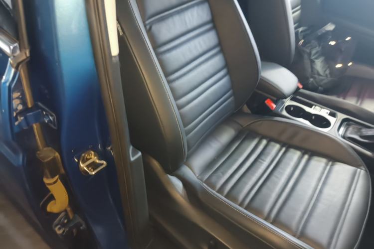 Used Volkswagen Touran 2021 Tiguan L 280TSI DSG Boundary Edition 6-Seater Right Front Seat
