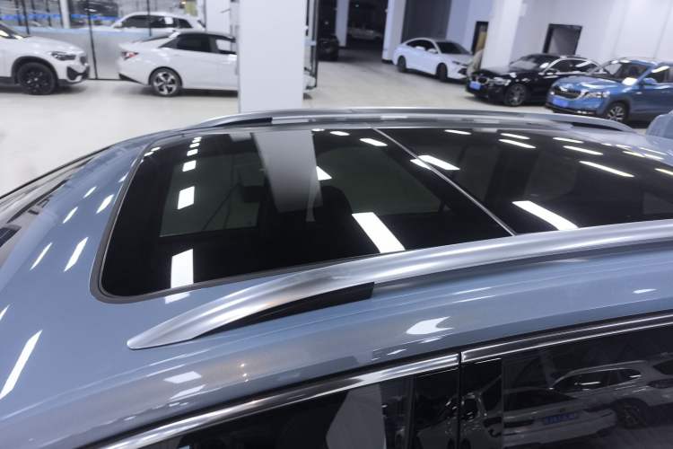 Used Volkswagen Touran 2021 Tiguan L 280TSI DSG Boundary Edition 6-Seater Roof