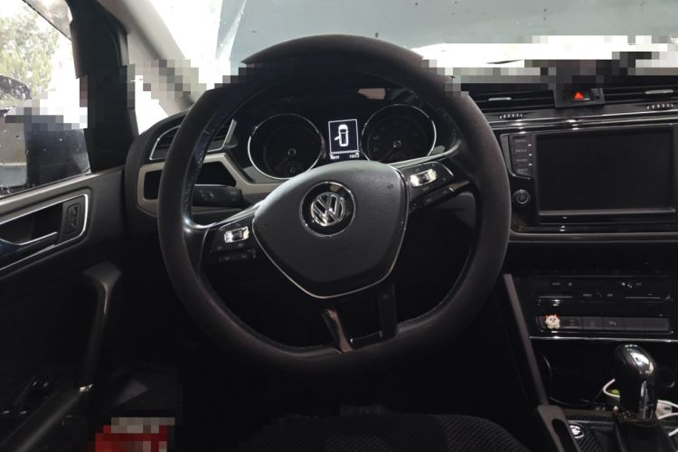 Used Volkswagen Touran 2021 Volkswagen Touran L 280TSI DSG Boundary Edition 7-Seater Steering Wheel