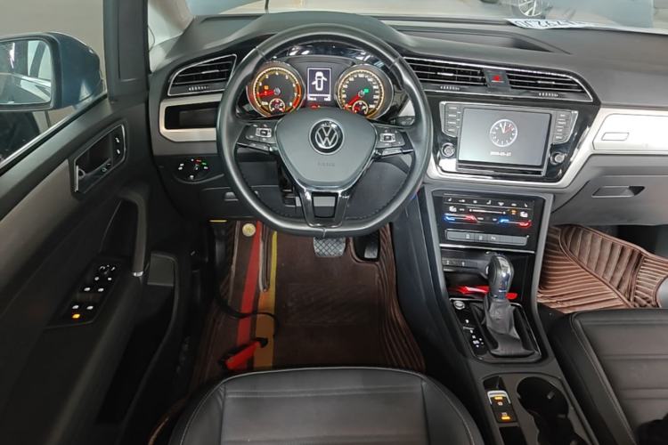 Used Volkswagen Touran 2021 Tiguan L 280TSI DSG Boundary Edition 6-Seater Steering Wheel