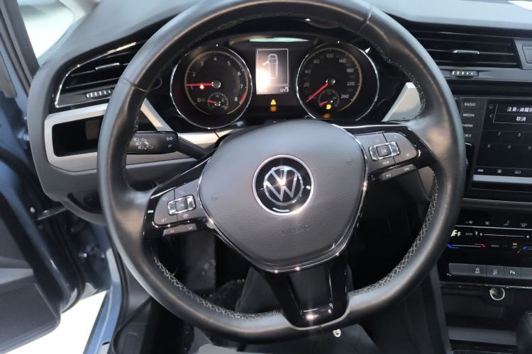 Used Volkswagen Touran 2021 Tiguan L 280TSI DSG Boundary Edition 6-Seater Steering Wheel