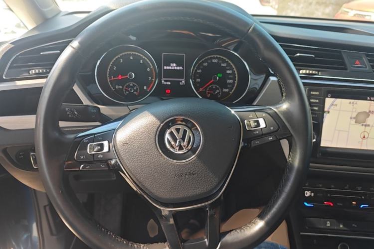 Used Volkswagen Touran 2021 Volkswagen Touran L 280TSI DSG Boundary Edition 7-Seater Steering Wheel