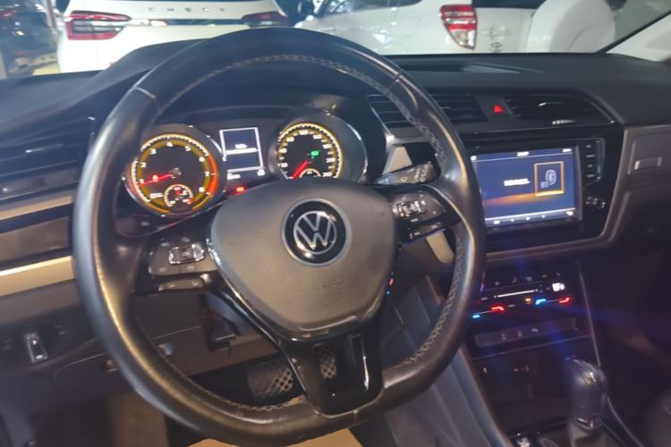 Used Volkswagen Touran 2021 Tiguan L 280TSI DSG Boundary Edition 6-Seater Steering Wheel
