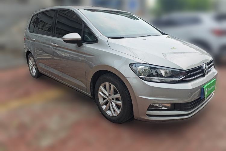 Used Volkswagen Touran 2021 Volkswagen Touran L 280TSI DSG Style Edition 7 Seats Front Right 45 Deg