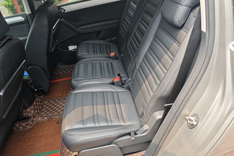 Used Volkswagen Touran 2021 Volkswagen Touran L 280TSI DSG Style Edition 7 Seats Left Rear Seat
