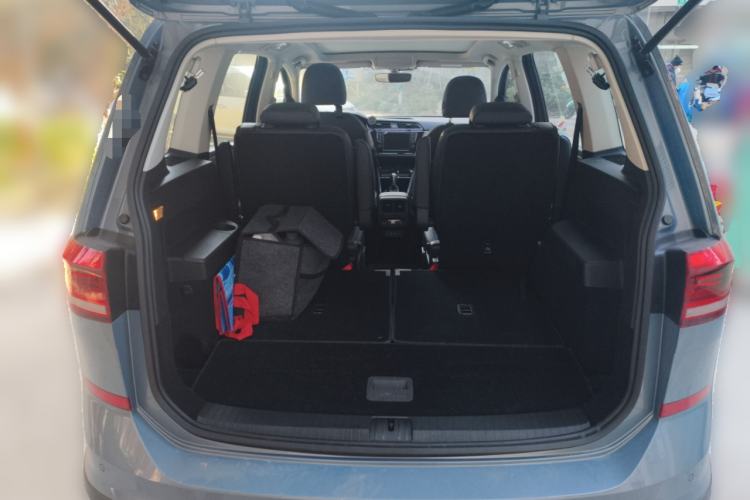 Used Volkswagen Touran 2021 Tiguan L 280TSI DSG Boundary Edition 6-Seater Trunk