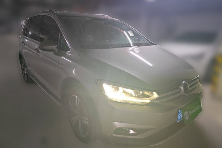 Used Volkswagen Touran 2021 Volkswagen Touran L 280TSI DSG Boundary Edition 7-Seater Exterior 2