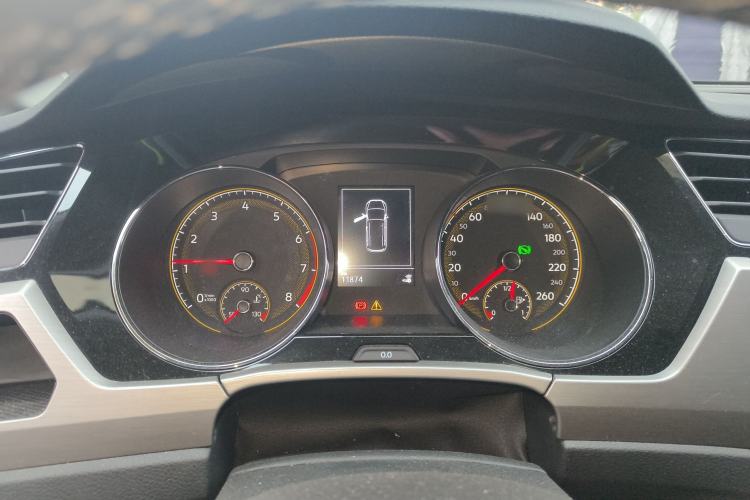 Used Volkswagen Touran 2021 Volkswagen Touran L 280TSI DSG Boundary Edition 7-Seater Instrument Cluster
