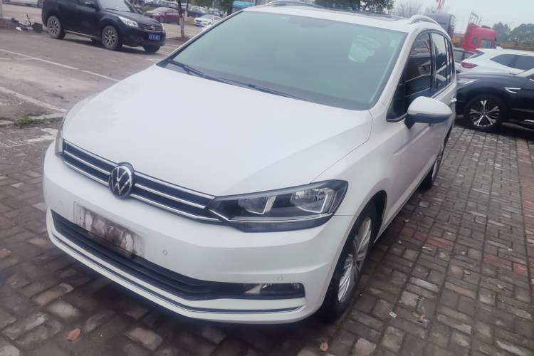Used Volkswagen Touran 2021 Touran L 280TSI DSG Comfort Edition 7 Seats Guazi used car, China used car export, Used car for sale, Used  cars, Cheapest cars for sale
